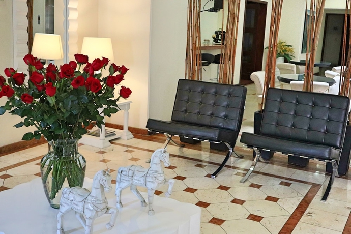 Imagen de los interiores del Hotel Cora 96 Street Apartments. Foto 19