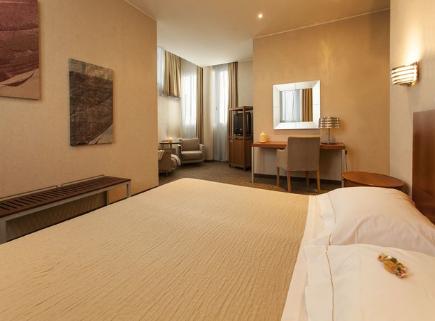 Imagen de la habitación del Hotel Cora, Carate Brianza. Foto 16