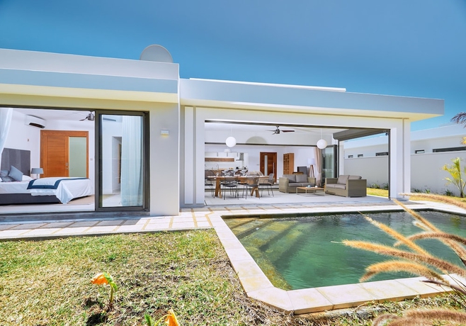 Imagen de la piscina del Hotel Corail Bleu Private Pool and Garden Villas By Lov. Foto 19