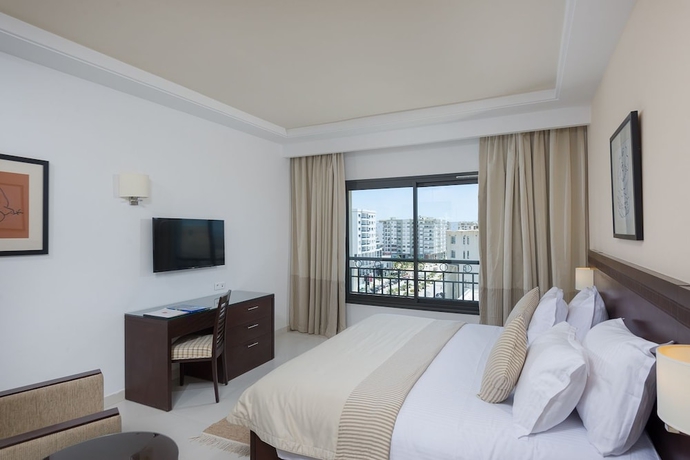 Imagen de la habitación del Hotel Corail Suites. Foto 6