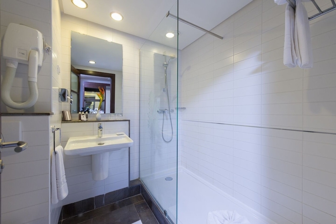 Imagen de la habitación del Hotel Corail Suites. Foto 15