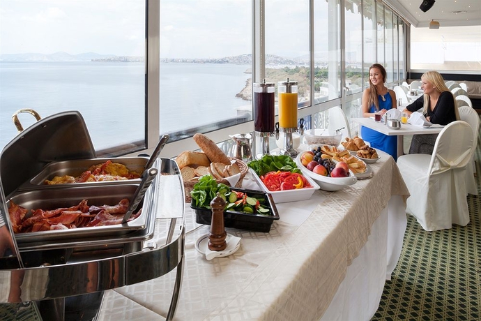 Imagen del bar/restaurante del Hotel Coral Athens. Foto 3