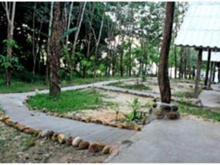 Imagen general del Hotel Coral Bay Resort Koh Jum. Foto 3