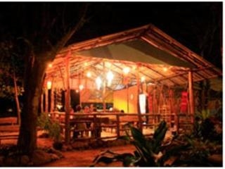 Imagen general del Hotel Coral Bay Resort Koh Jum. Foto 19