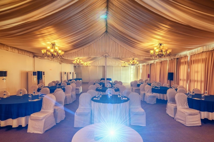 Imagen de los interiores del Hotel Coral Beach Hotel Dar Es Salaam. Foto 9