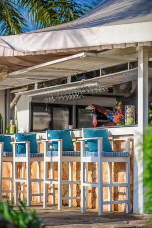 Imagen del bar/restaurante del Hotel Coral Beach Hotel Dar Es Salaam. Foto 6