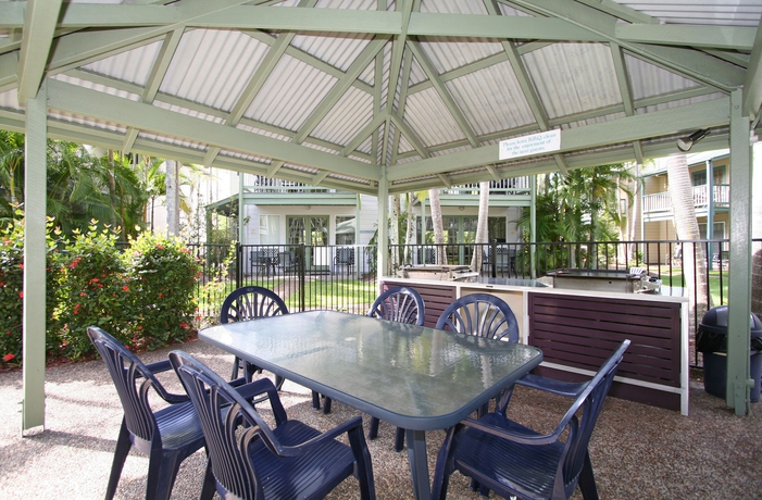 Imagen de los exteriores del Hotel Coral Beach Noosa Resort. Foto 9