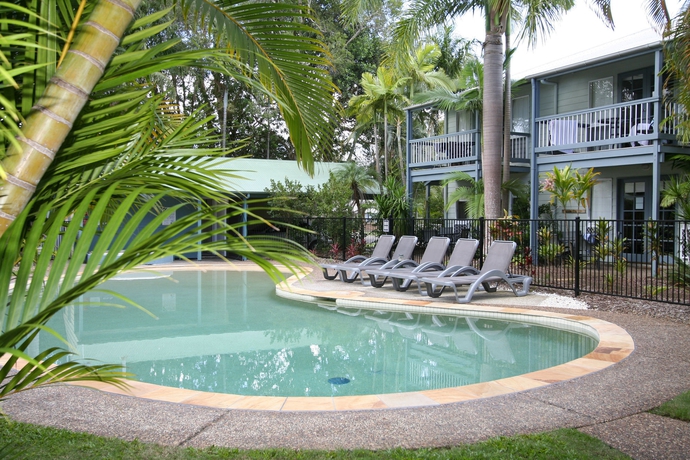 Imagen de la piscina del Hotel Coral Beach Noosa Resort. Foto 12