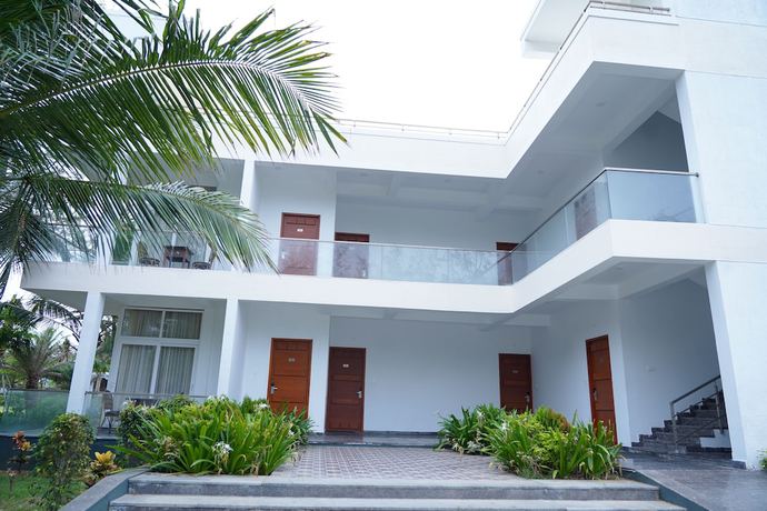 Imagen de la habitación del Hotel Coral Beach Resort. Foto 4