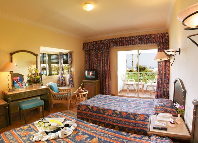 Imagen general del Hotel Coral Beach Resort Montazah. Foto 3