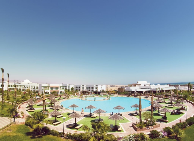 Imagen general del Hotel Coral Beach Resort Montazah. Foto 6