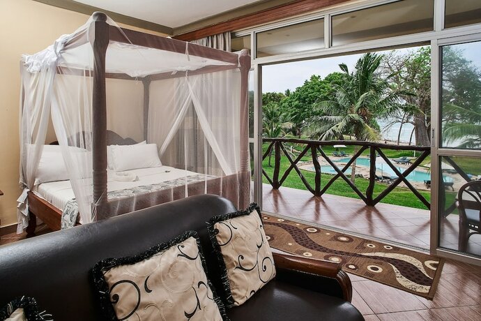 Imagen de la habitación del Hotel Coral Beach Resort, Playa Diani. Foto 12