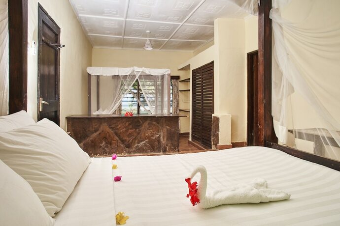 Imagen de la habitación del Hotel Coral Beach Resort, Playa Diani. Foto 13