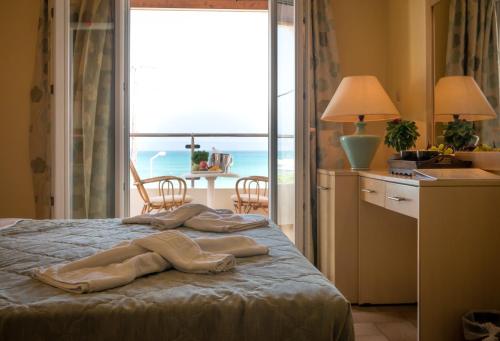 Imagen de la habitación del Hotel Coral Beach, Roda. Foto 8
