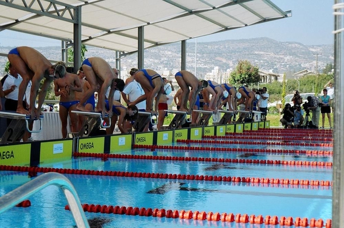 Imagen de la piscina del Hotel Coral Beach and Resort. Foto 5