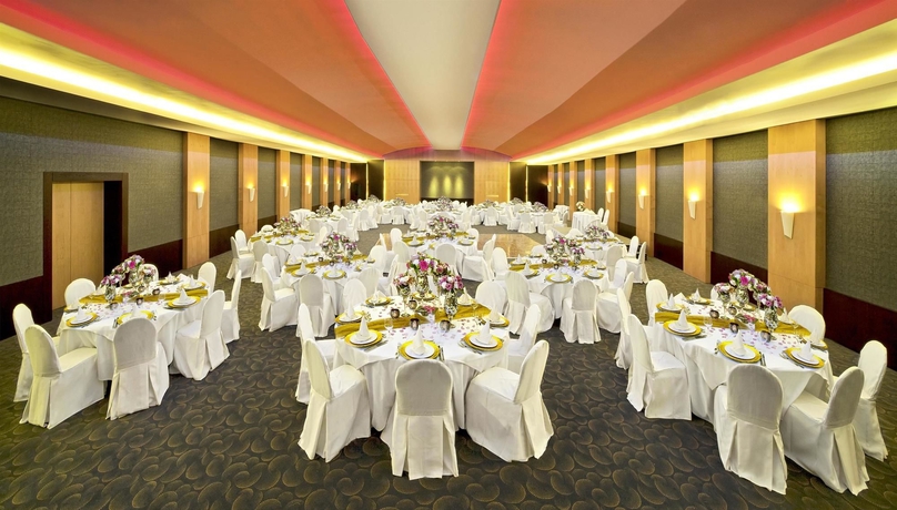 Imagen de los interiores del Hotel Coral Beirut Al Hamra. Foto 16