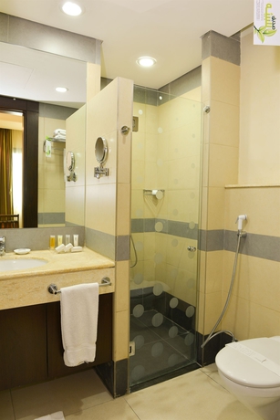 Imagen de la habitación del Hotel Coral Beirut Al Hamra. Foto 11