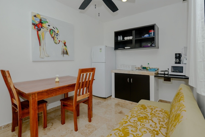 Imagen de la habitación del Hotel Coral Blue Beach Condo. Foto 14