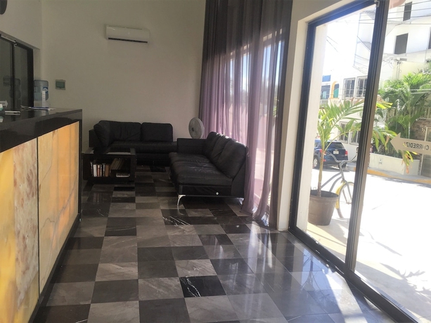 Imagen de los interiores del Hotel Coral Blue Beach Condo. Foto 18