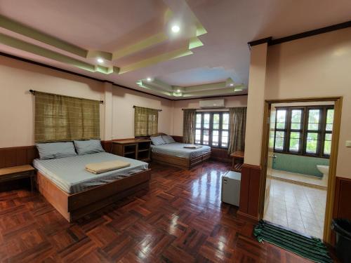 Imagen general del Hotel Coral Bungalows, Ban Haad Rin. Foto 3