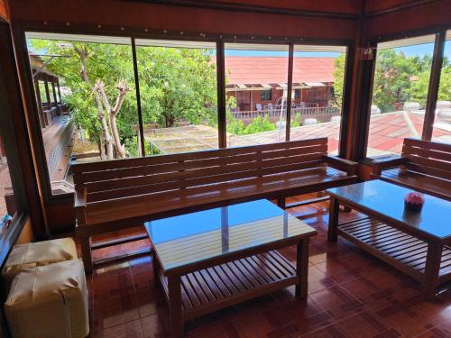 Imagen general del Hotel Coral Bungalows, Ban Haad Rin. Foto 9