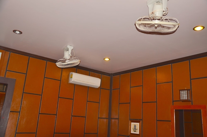 Imagen de la habitación del Hotel Coral Bungalows. Foto 14