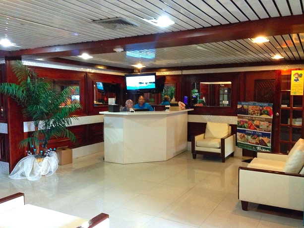 Imagen de los interiores del Hotel Coral By The Sea. Foto 12