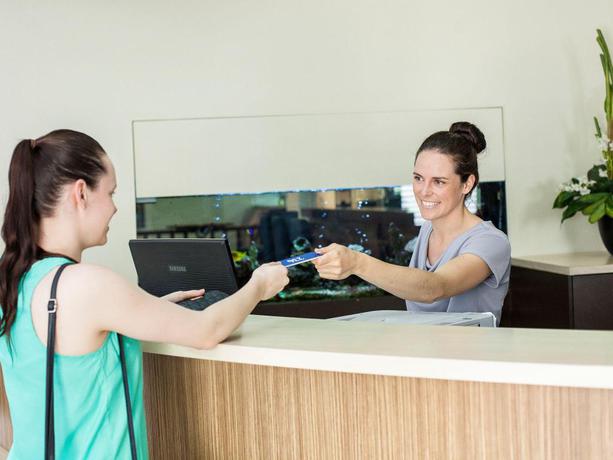 Imagen de los interiores del Hotel Coral Cay Resort, Mackay. Foto 6