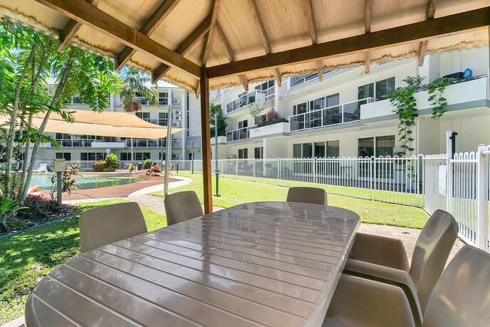 Imagen de los exteriores del Hotel Coral Coast Resort Apartment. Foto 27