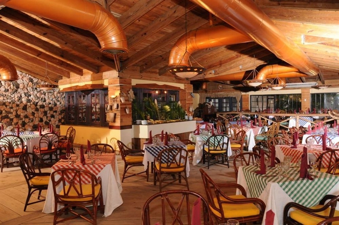 Imagen del bar/restaurante del Hotel Coral Costa Caribe Beach Resort - All Inclusive. Foto 6