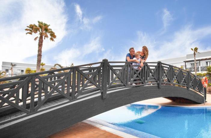 Imagen de los exteriores del Hotel Coral Cotillo Beach. Foto 11