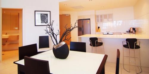 Imagen de la habitación del Hotel Coral Cove Apartments. Foto 7