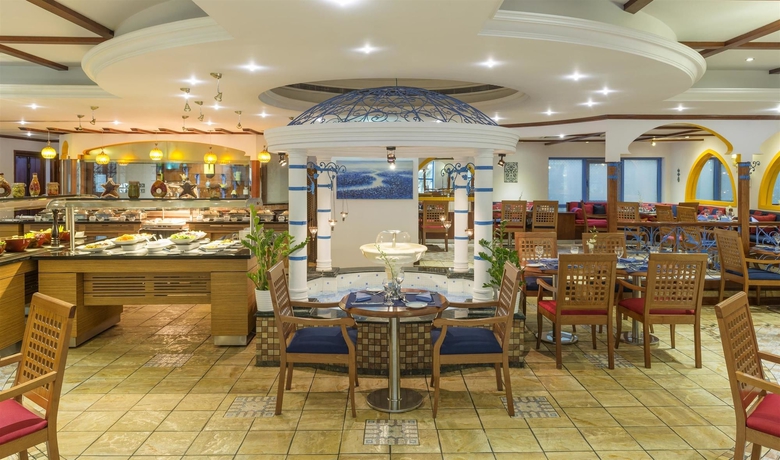 Imagen del bar/restaurante del Hotel Coral Dubai Deira. Foto 2