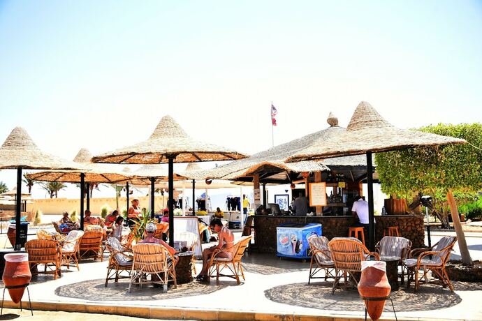 Imagen general del Hotel Coral Garden Beach Resort. Foto 1