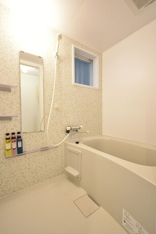 Imagen de la habitación del Hotel Coral Gate In Kume. Foto 31