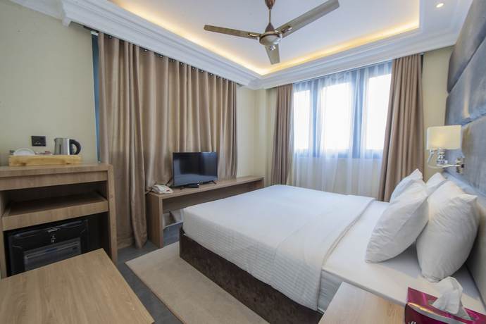 Imagen de la habitación del Hotel Coral Grand Beach and Spa. Foto 6