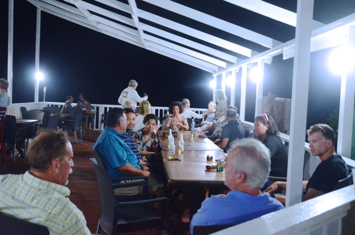 Imagen del bar/restaurante del Hotel Coral Harbour Beach House and Villas. Foto 1