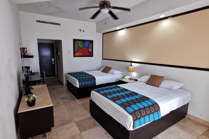 Imagen de la habitación del Hotel Coral Island. Foto 10