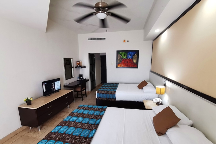 Imagen de la habitación del Hotel Coral Island. Foto 11