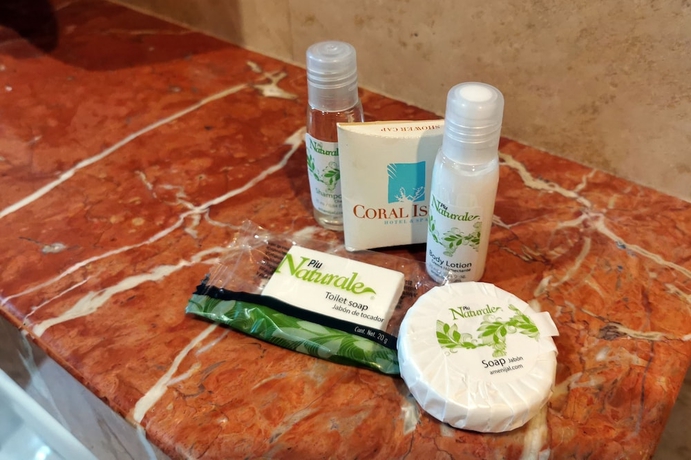 Imagen de la habitación del Hotel Coral Island. Foto 17