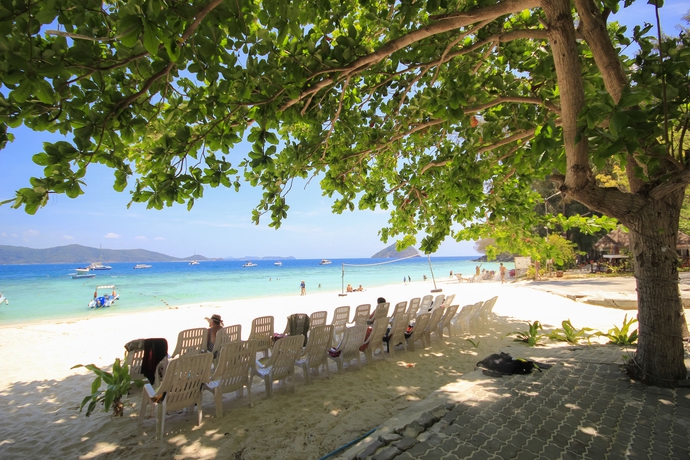 Imagen de los exteriores del Hotel Coral Island Resort. Foto 9