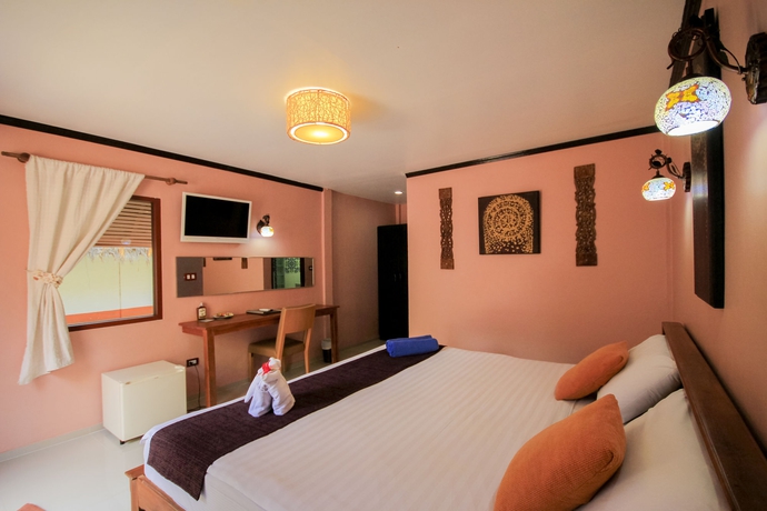 Imagen de la habitación del Hotel Coral Island Resort. Foto 6