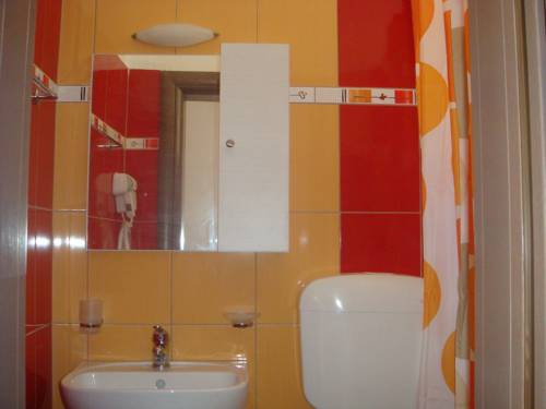 Imagen de la habitación del Hotel Coral Matala. Foto 2