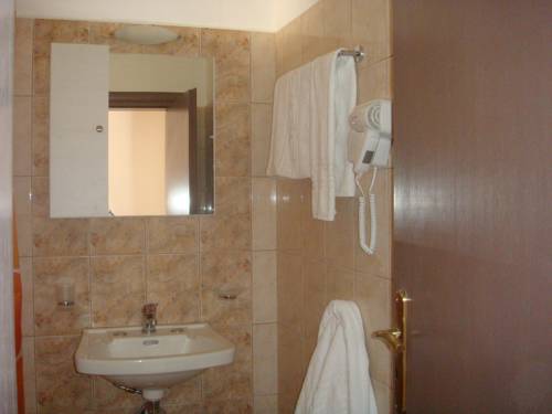 Imagen de la habitación del Hotel Coral Matala. Foto 4
