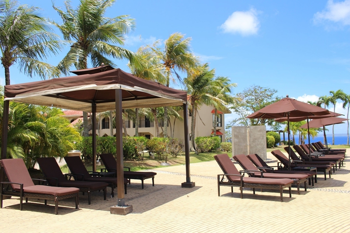 Imagen de la piscina del Hotel Coral Ocean Resort. Foto 16