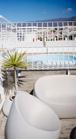 Imagen de la piscina del Hotel Coral Ocean View (only Adults). Foto 16