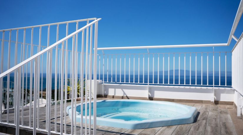 Imagen de la piscina del Hotel Coral Ocean View (only Adults). Foto 18