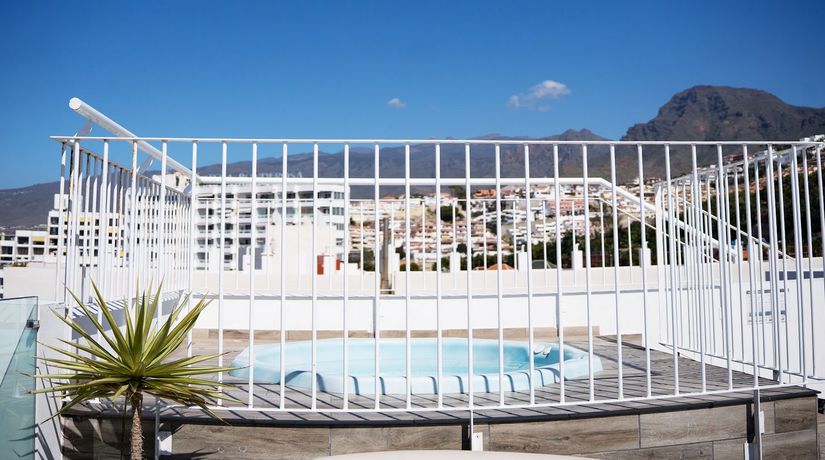 Imagen de la piscina del Hotel Coral Ocean View (only Adults). Foto 19