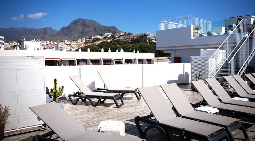 Imagen de los exteriores del Hotel Coral Ocean View (only Adults). Foto 15