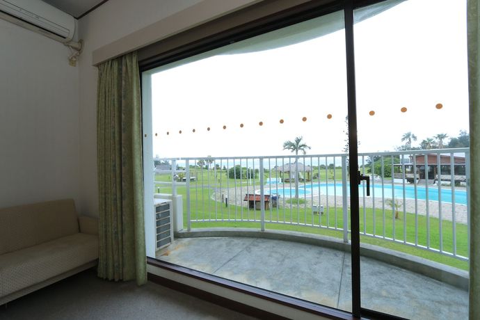 Imagen de la habitación del Hotel Coral Palms. Foto 9